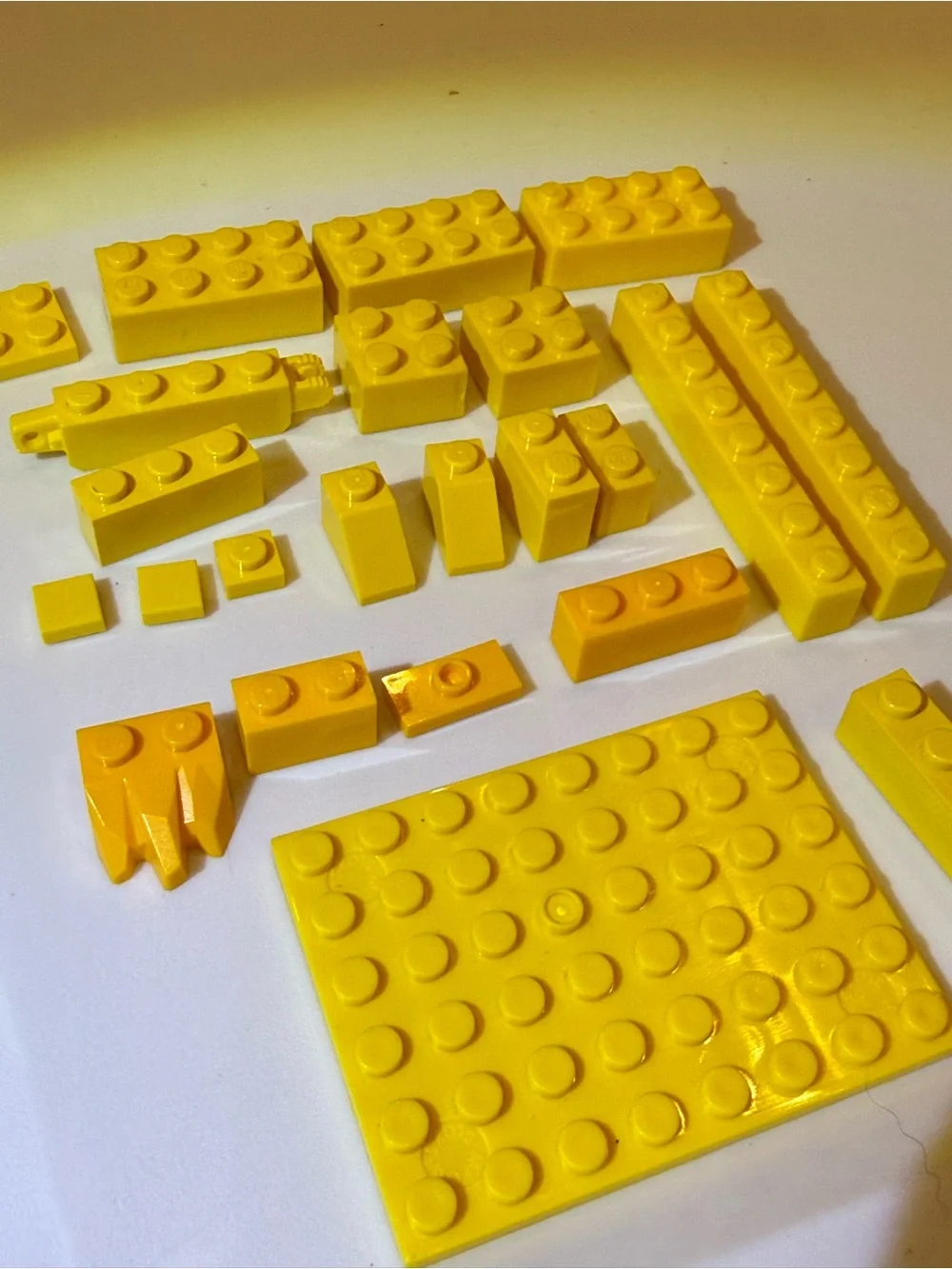 LEGO yellow 23 pieces blocks planks parts pieces lot